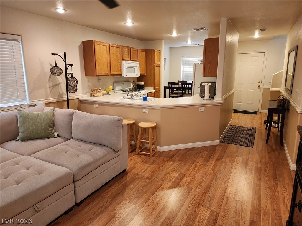 10457 Beautiful Fruit Street Las Vegas NV 89183