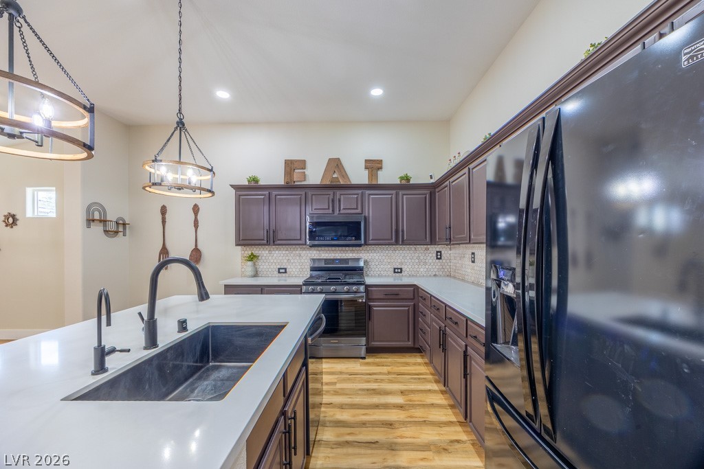 8217 Cabin Springs Avenue Las Vegas NV 89131