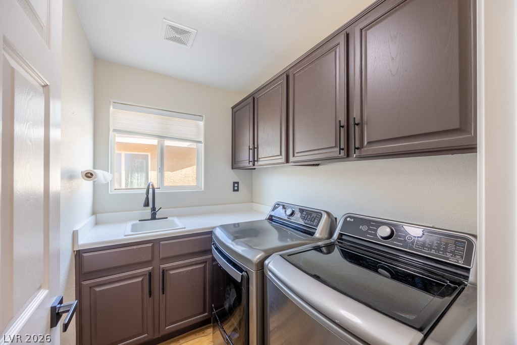 8217 Cabin Springs Avenue Las Vegas NV 89131