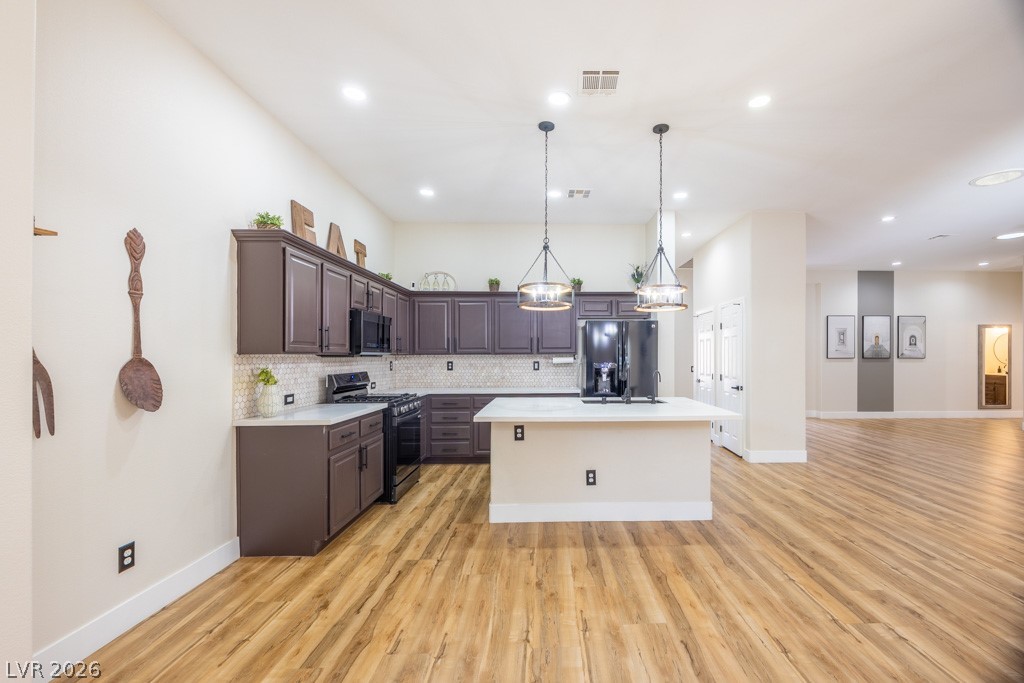 8217 Cabin Springs Avenue Las Vegas NV 89131