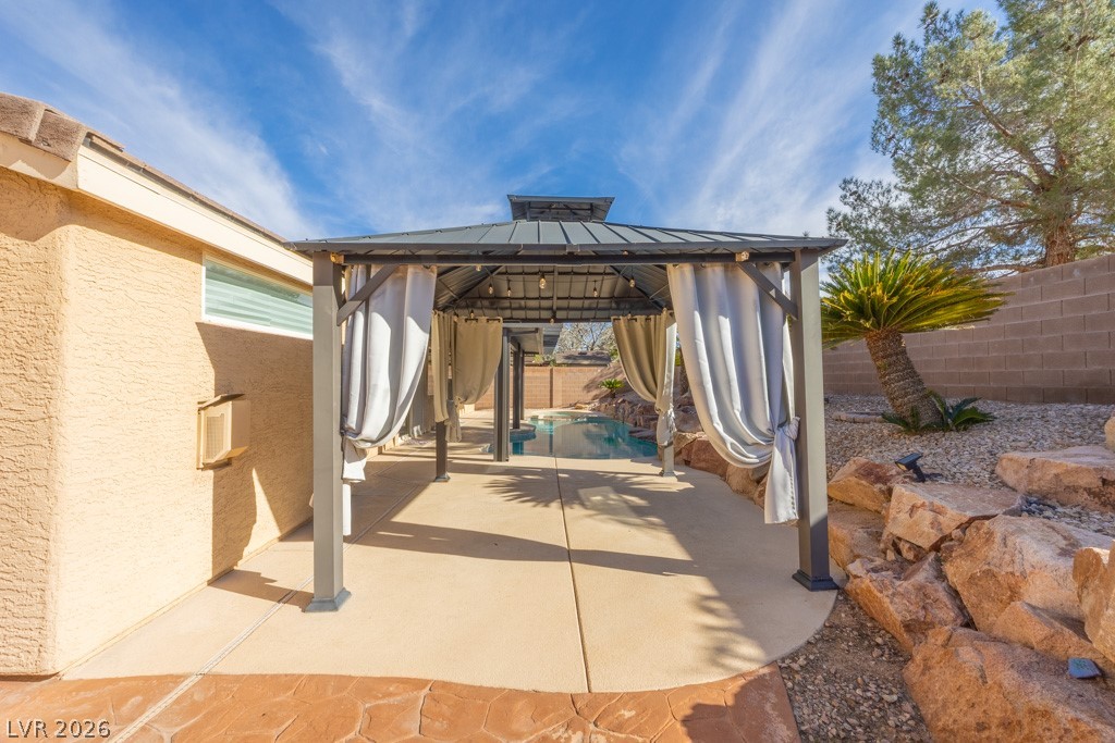 8217 Cabin Springs Avenue Las Vegas NV 89131