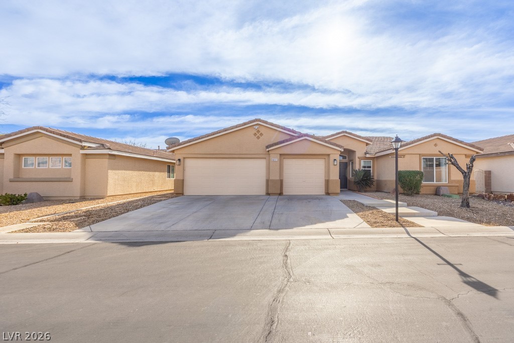 8217 Cabin Springs Avenue Las Vegas NV 89131