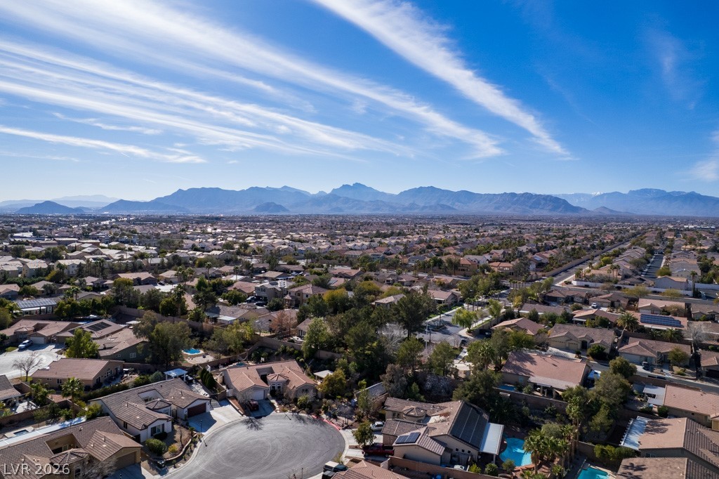 8217 Cabin Springs Avenue Las Vegas NV 89131