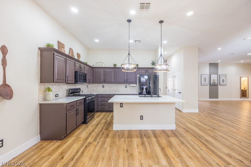 8217 Cabin Springs Avenue Las Vegas NV 89131