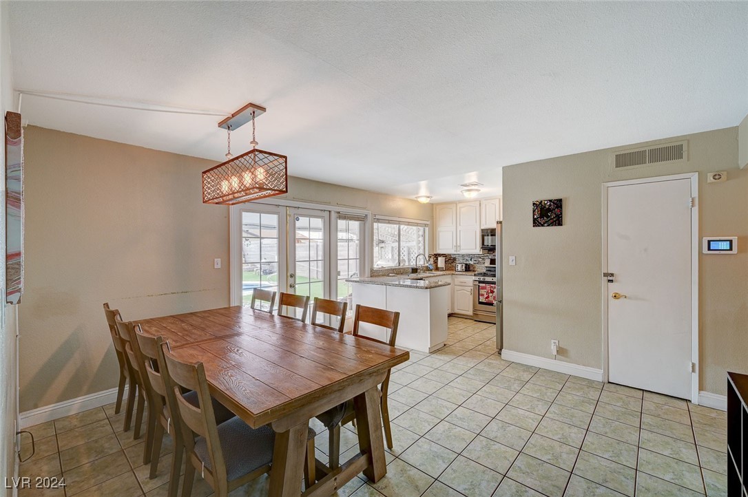 3933 Manford Circle Las Vegas NV 89104