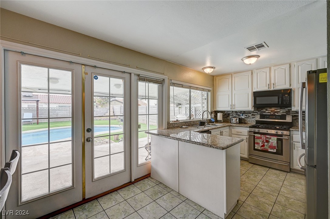 3933 Manford Circle Las Vegas NV 89104