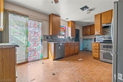 213 Greenbriar Townhouse Way Las Vegas NV 89121