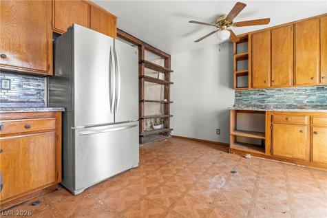 213 Greenbriar Townhouse Way Las Vegas NV 89121