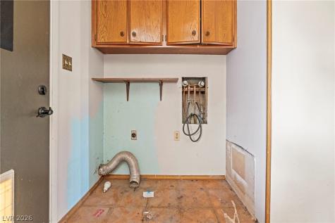213 Greenbriar Townhouse Way Las Vegas NV 89121