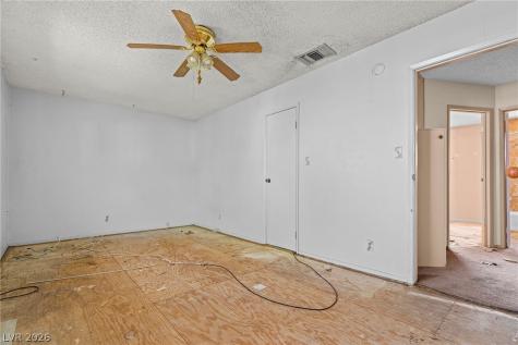 213 Greenbriar Townhouse Way Las Vegas NV 89121