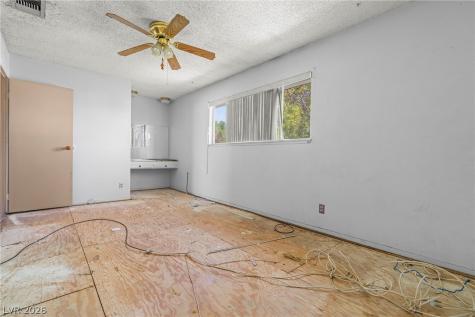 213 Greenbriar Townhouse Way Las Vegas NV 89121