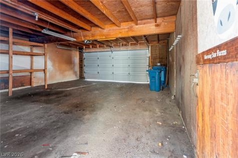 213 Greenbriar Townhouse Way Las Vegas NV 89121