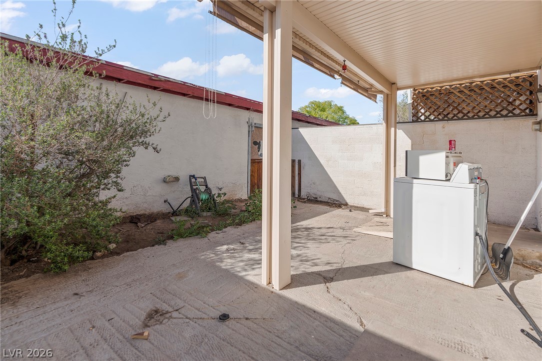 213 Greenbriar Townhouse Way Las Vegas NV 89121