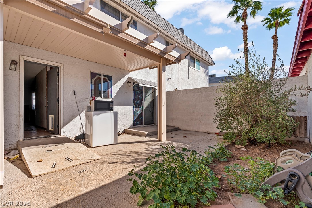 213 Greenbriar Townhouse Way Las Vegas NV 89121
