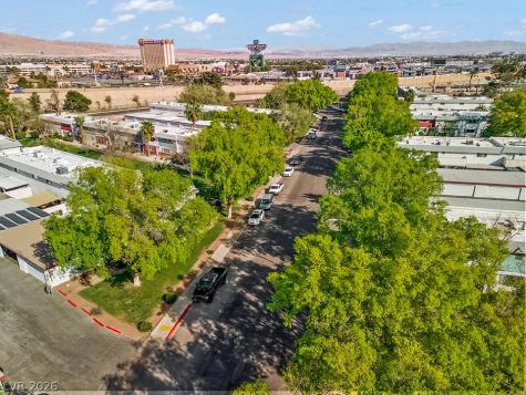213 Greenbriar Townhouse Way Las Vegas NV 89121