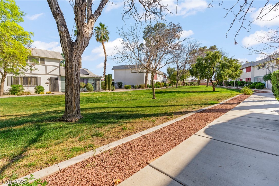 213 Greenbriar Townhouse Way Las Vegas NV 89121