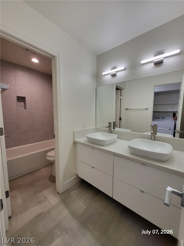 3305 Hyannis Circle Las Vegas NV 89129