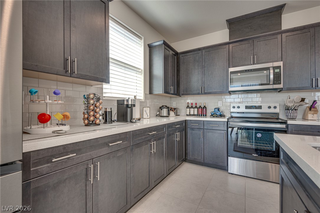 4715 Tindra Avenue Las Vegas NV 89121