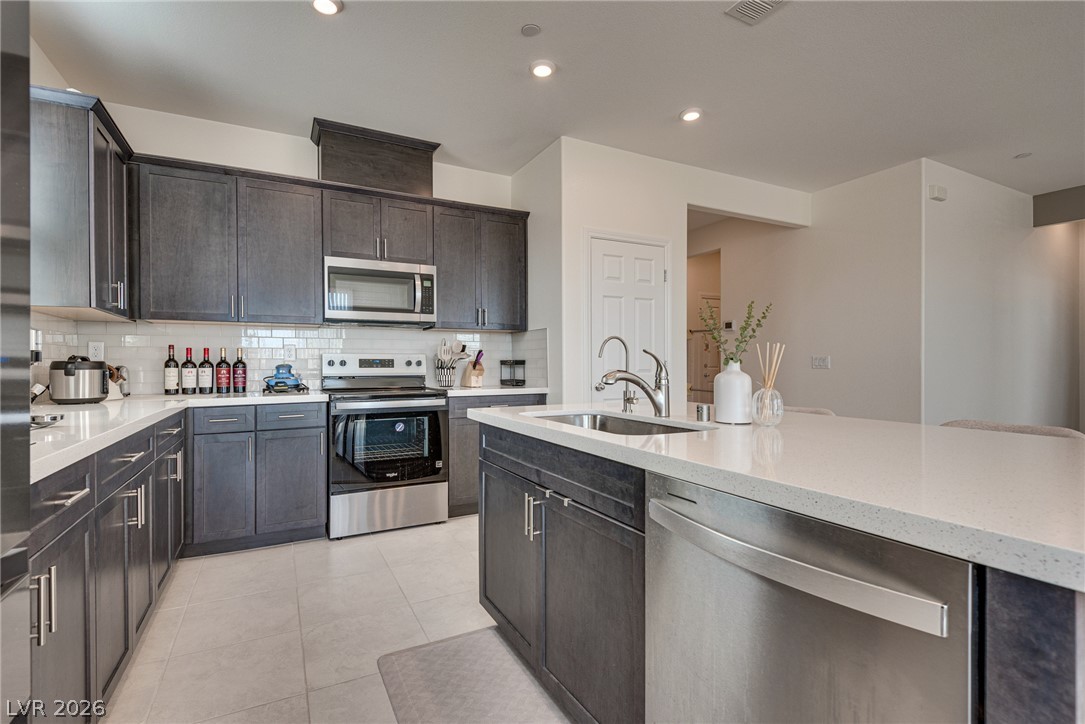 4715 Tindra Avenue Las Vegas NV 89121