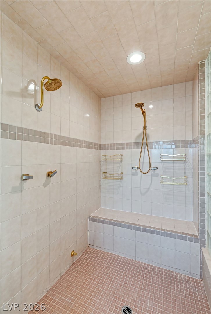 2100 Plaza Del Dios Las Vegas NV 89102