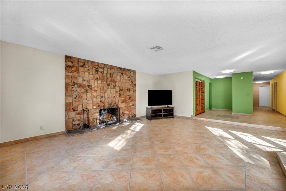 3923 Landsdown Place Las Vegas NV 89121