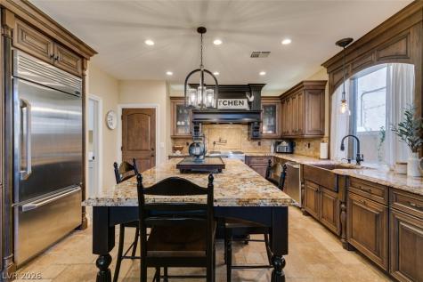 2016 Aspen Oak Street Las Vegas NV 89134