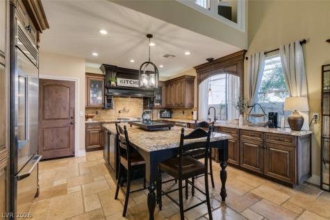 2016 Aspen Oak Street Las Vegas NV 89134