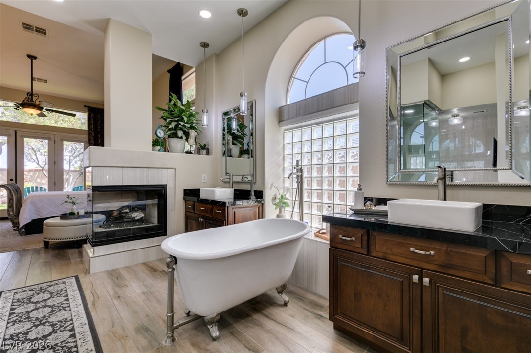 2016 Aspen Oak Street Las Vegas NV 89134