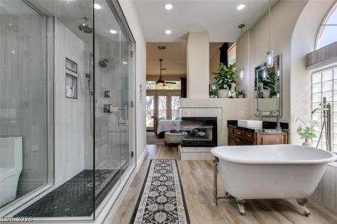 2016 Aspen Oak Street Las Vegas NV 89134