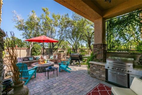2016 Aspen Oak Street Las Vegas NV 89134