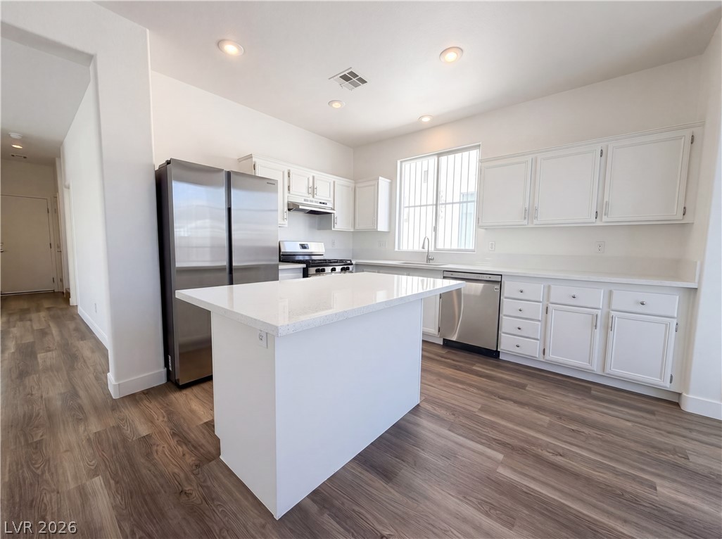 1432 Angel Falls Street Las Vegas NV 89142