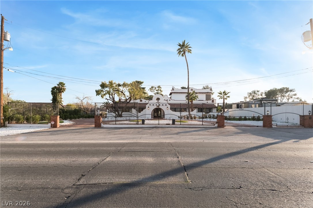 6465 Edna Avenue Las Vegas NV 89146