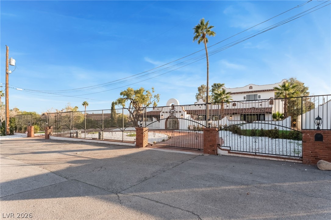 6465 Edna Avenue Las Vegas NV 89146