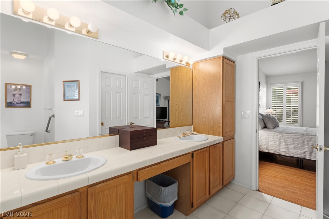 5 Barton Spring Circle Henderson NV 89074