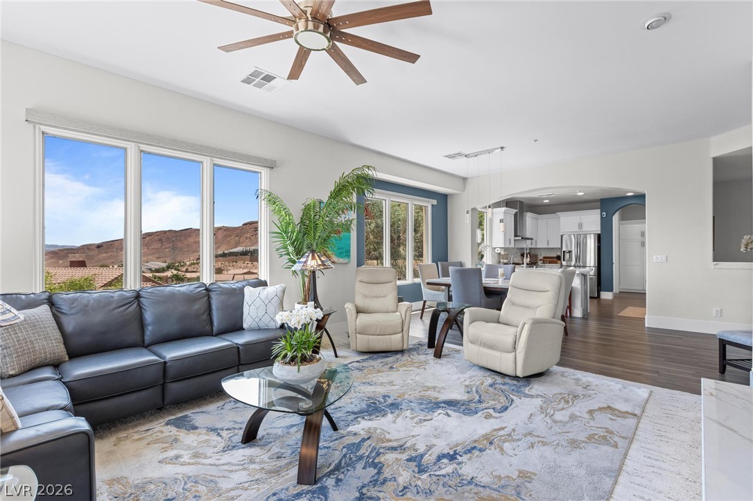 40 Strada Principale Henderson NV 89011