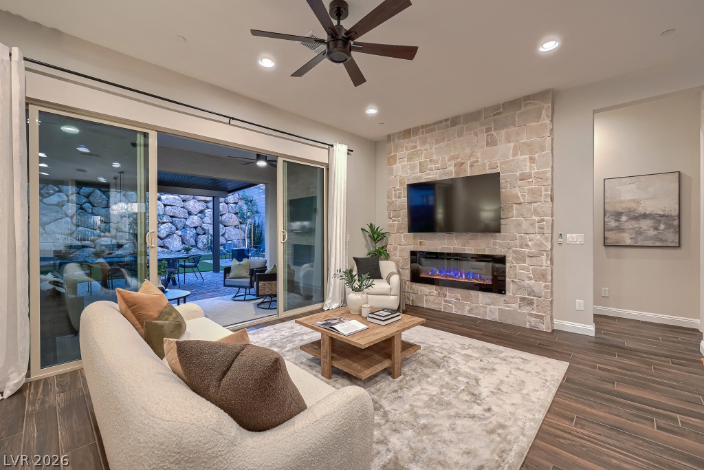 395 Nine Mile Creek Drive Las Vegas NV 89138