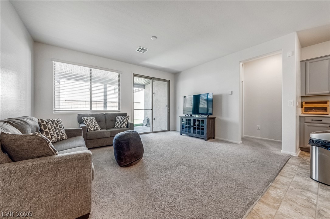 6329 Voss Street North Las Vegas NV 89081