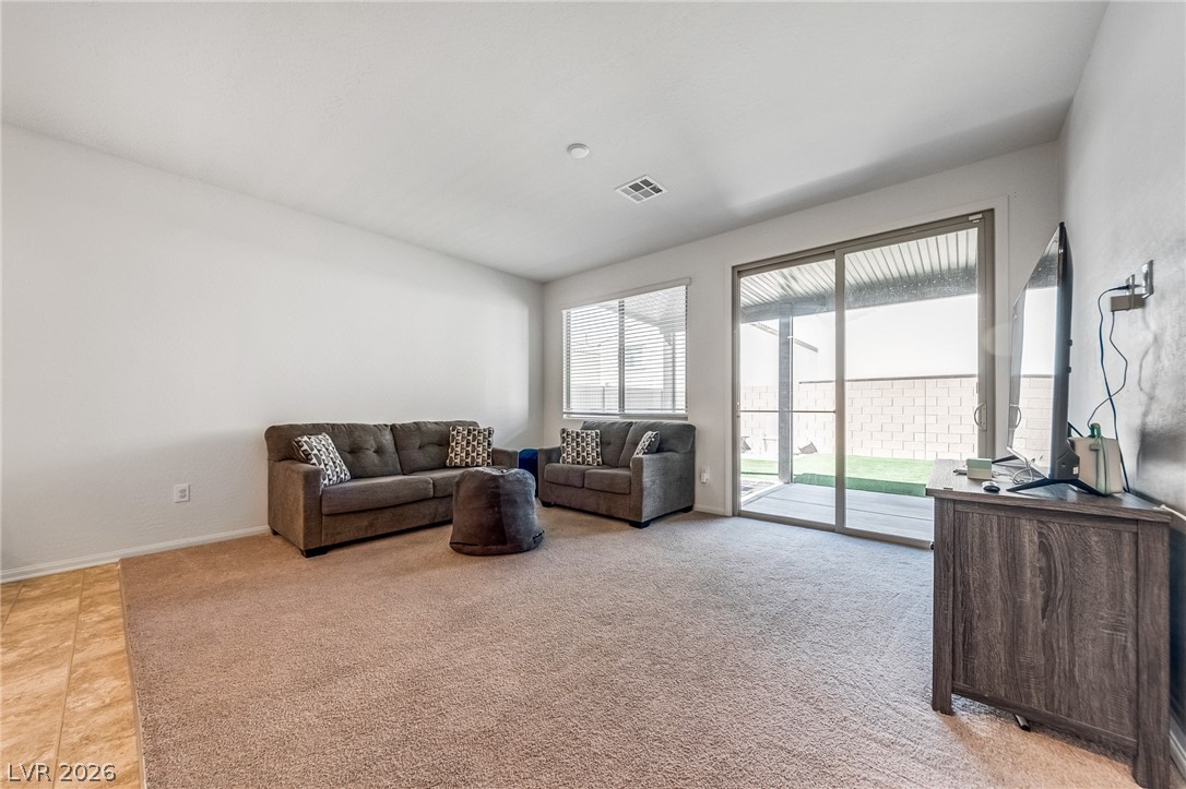 6329 Voss Street North Las Vegas NV 89081