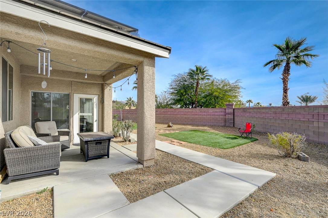 676 Suguaro Bluffs Street Henderson NV 89014