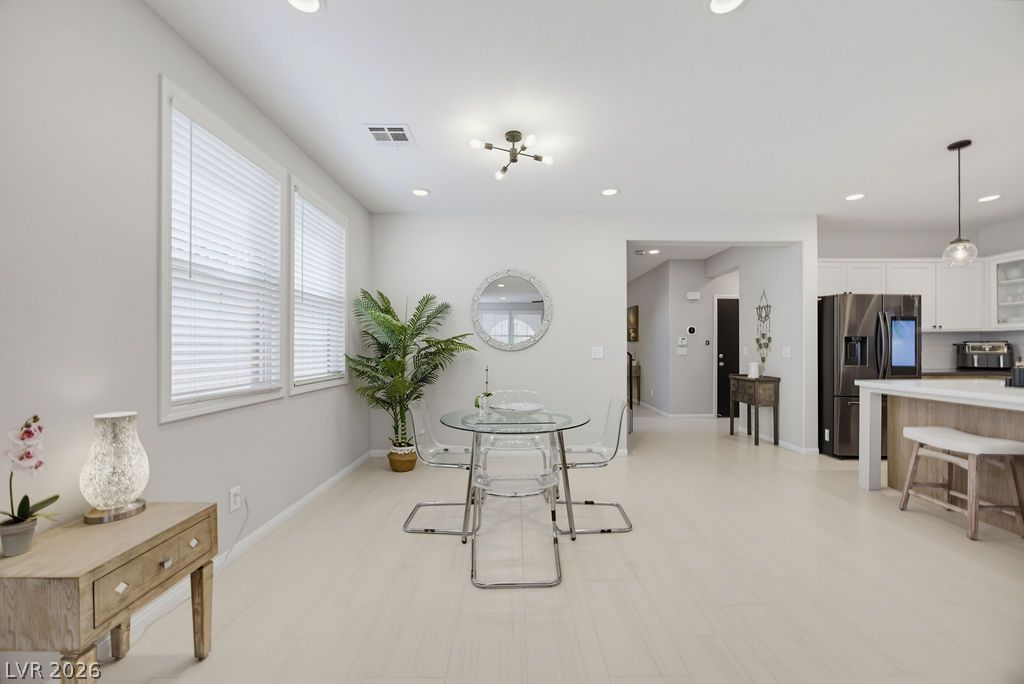 10016 Silver Cliff Street Las Vegas NV 89178