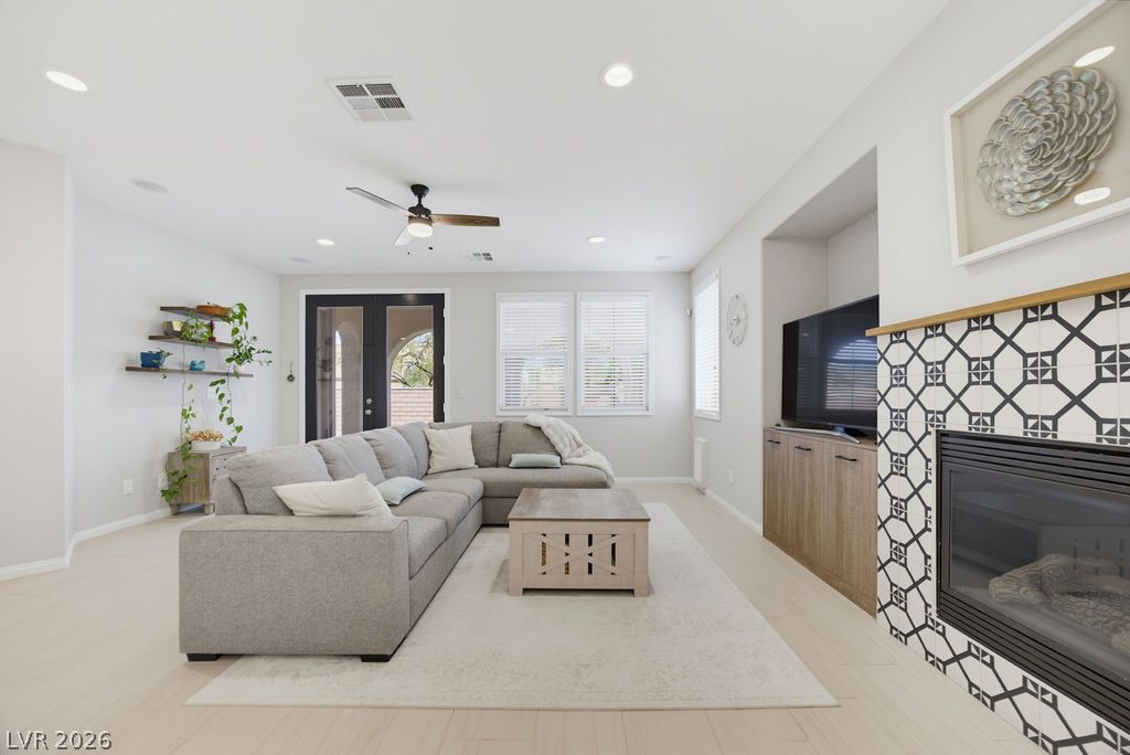 10016 Silver Cliff Street Las Vegas NV 89178