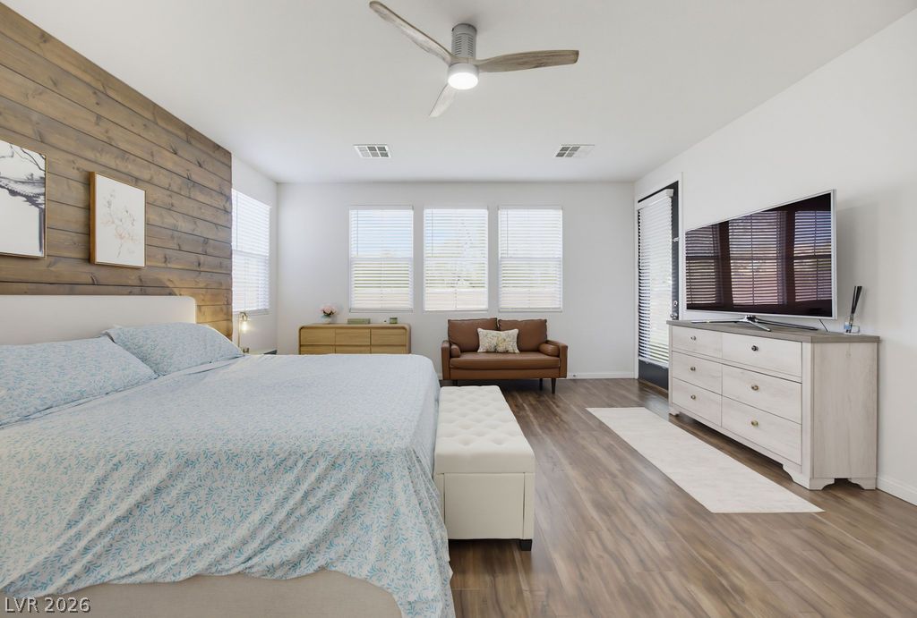 10016 Silver Cliff Street Las Vegas NV 89178