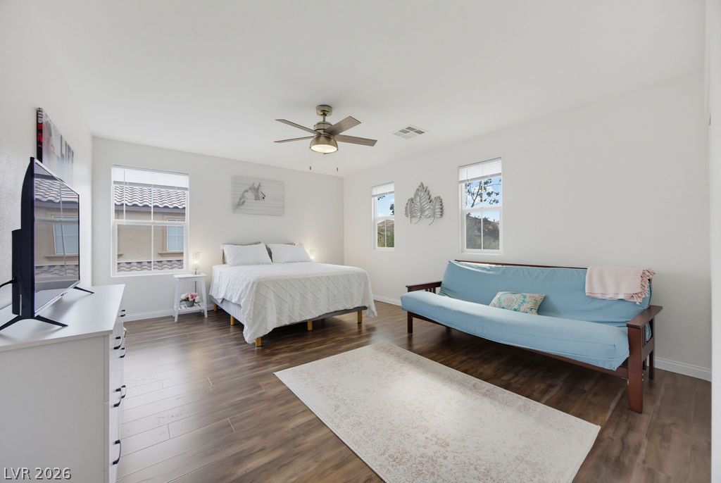 10016 Silver Cliff Street Las Vegas NV 89178