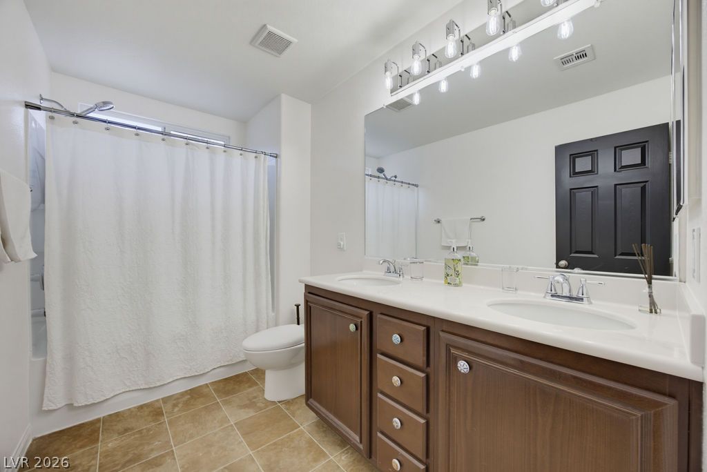 10016 Silver Cliff Street Las Vegas NV 89178