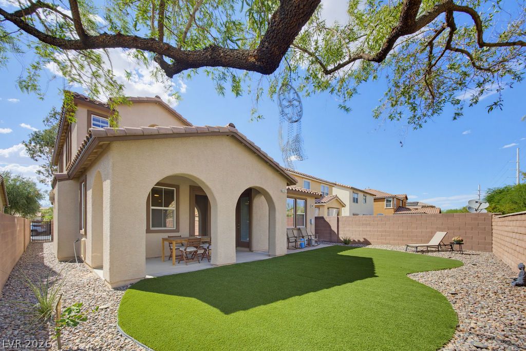10016 Silver Cliff Street Las Vegas NV 89178