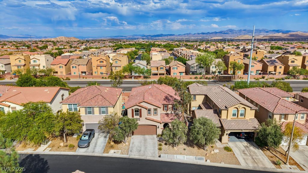 10016 Silver Cliff Street Las Vegas NV 89178