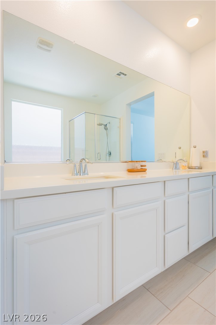 6729 Drapemaster Avenue Las Vegas NV 89156