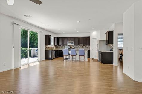917 Carson Bluff Avenue Henderson NV 89012