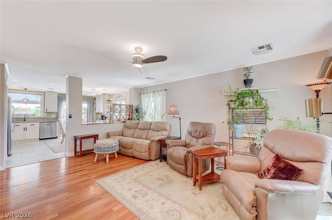 8532 Hidden Pines Avenue Las Vegas NV 89143