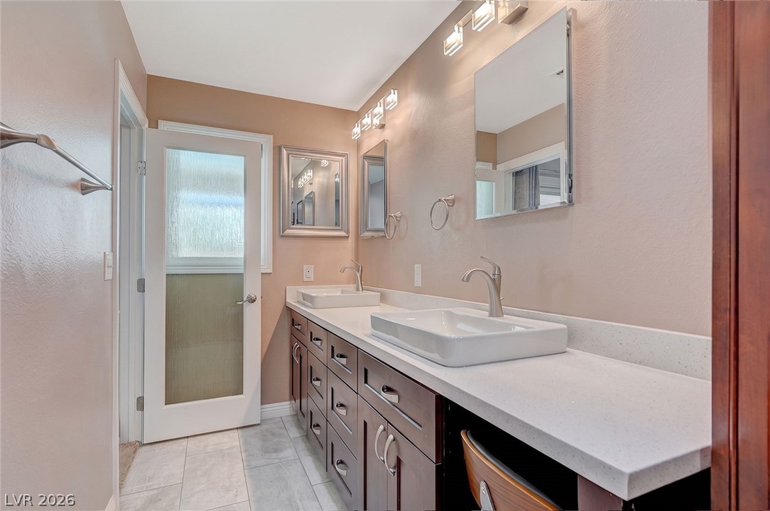 8532 Hidden Pines Avenue Las Vegas NV 89143